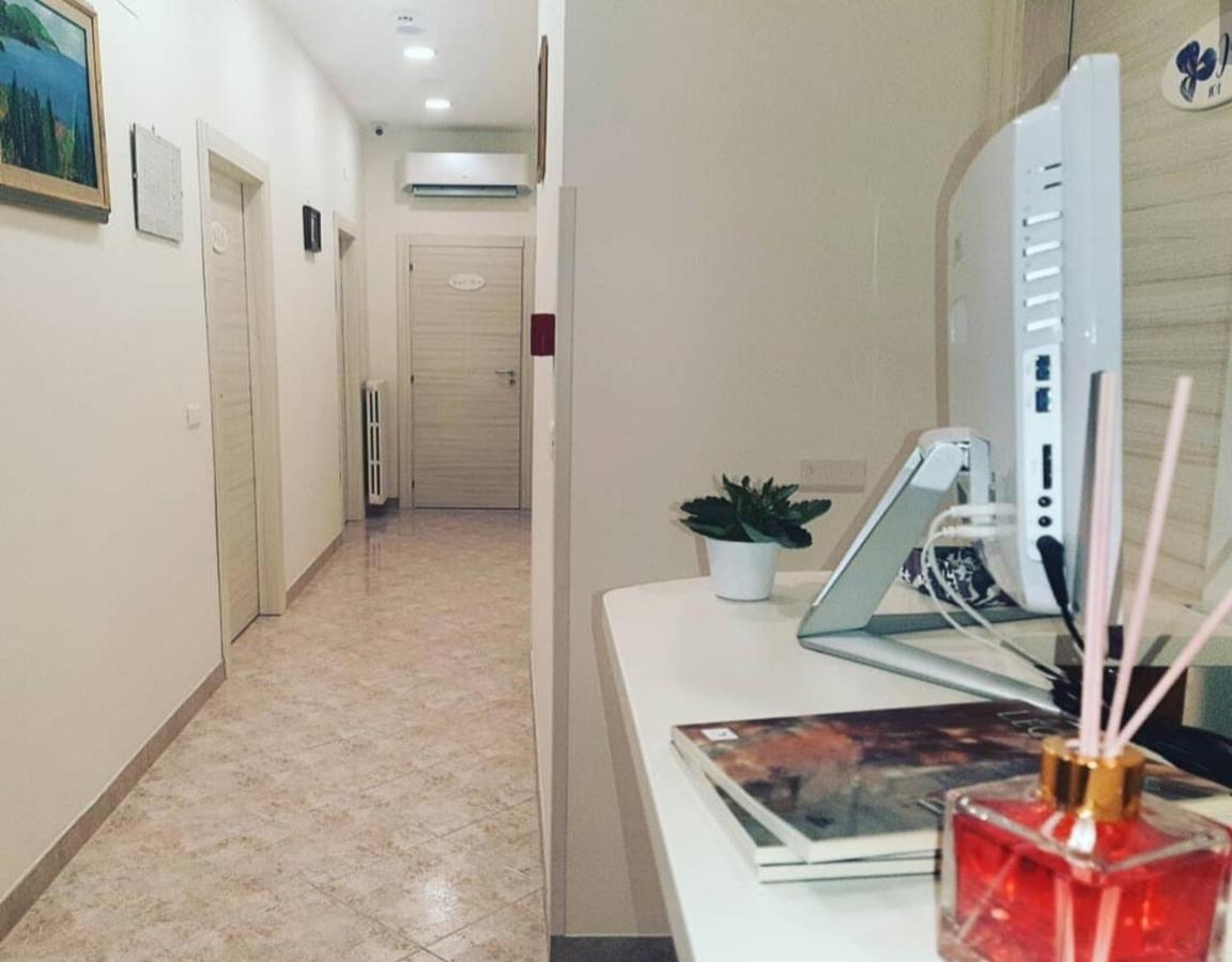 Serena Rooms Solofra Bagian luar foto