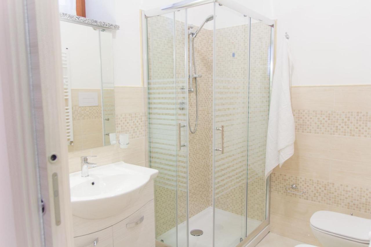 Serena Rooms Solofra Bagian luar foto